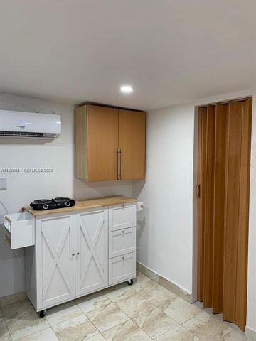 20811 NW Miami Pl B, Miami Gardens, FL 33169