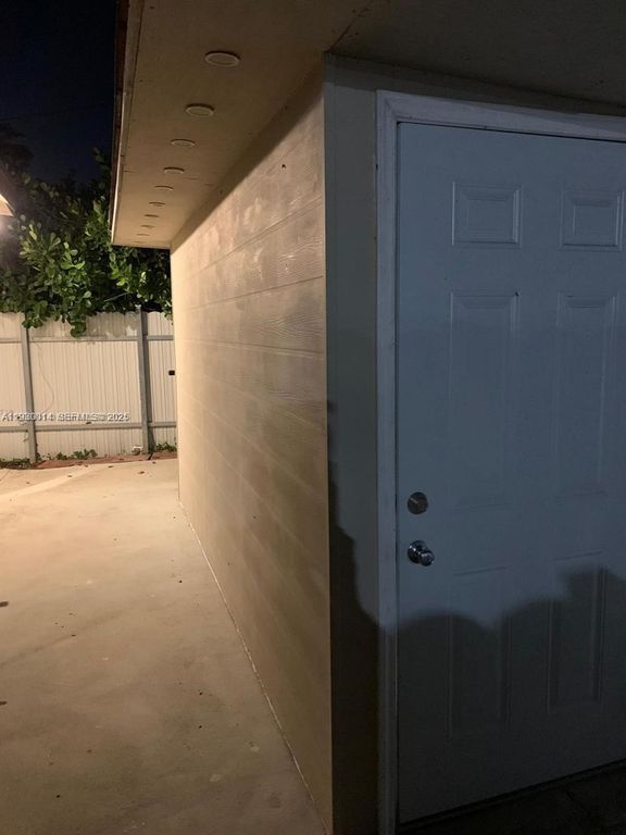 20811 NW Miami Pl B, Miami Gardens, FL 33169