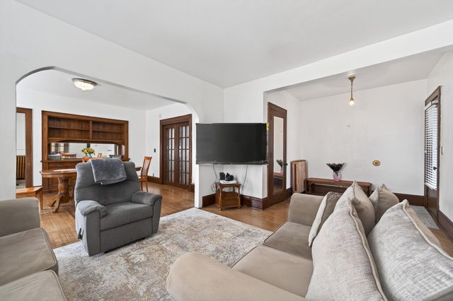 2125 N 6th Street, Minneapolis, MN 55411