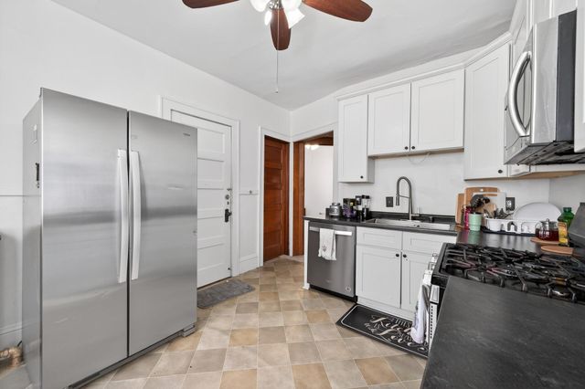 2125 N 6th Street, Minneapolis, MN 55411