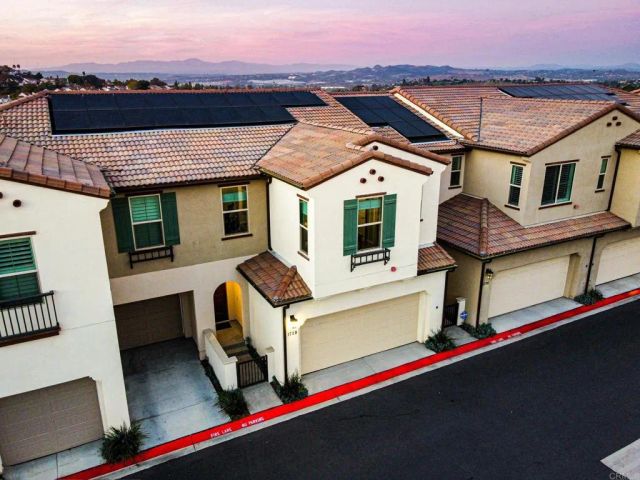 1728 Valley Oak Way, Oceanside, CA 92056