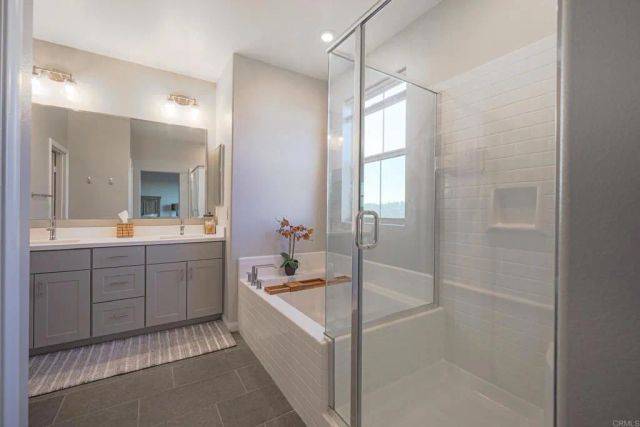 1728 Valley Oak Way, Oceanside, CA 92056