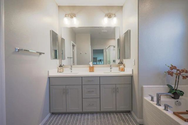 1728 Valley Oak Way, Oceanside, CA 92056