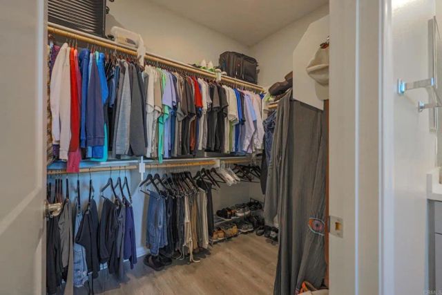 1728 Valley Oak Way, Oceanside, CA 92056