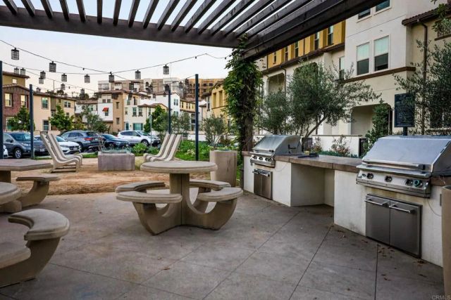 1728 Valley Oak Way, Oceanside, CA 92056