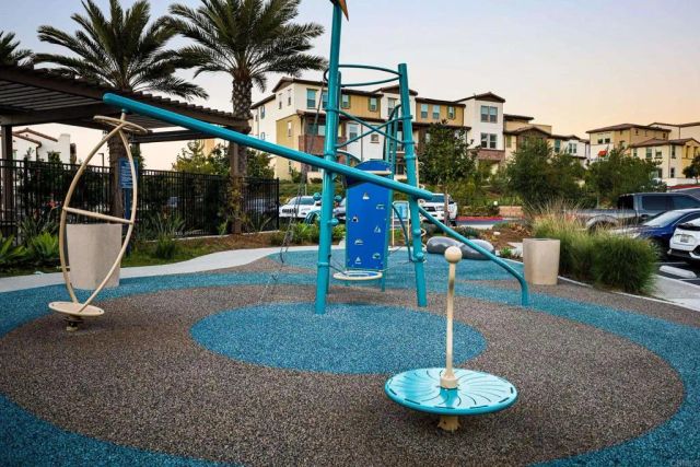 1728 Valley Oak Way, Oceanside, CA 92056