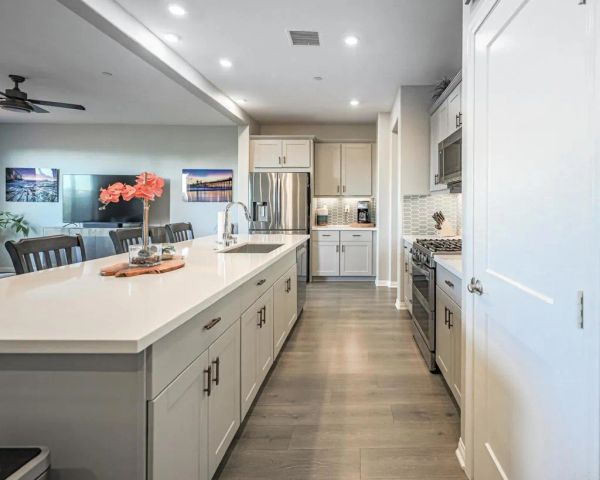 1728 Valley Oak Way, Oceanside, CA 92056