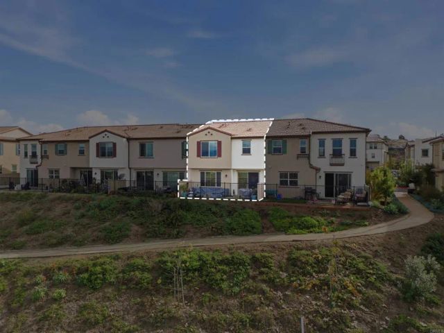 1728 Valley Oak Way, Oceanside, CA 92056