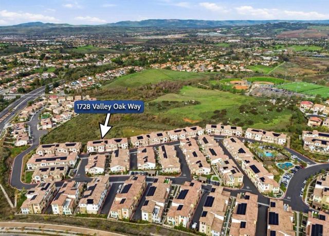 1728 Valley Oak Way, Oceanside, CA 92056