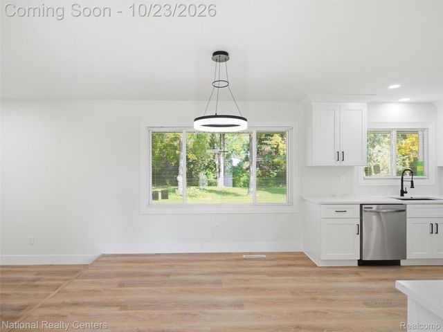 8651 Messmore Road, Shelby Charter Township, MI 48317