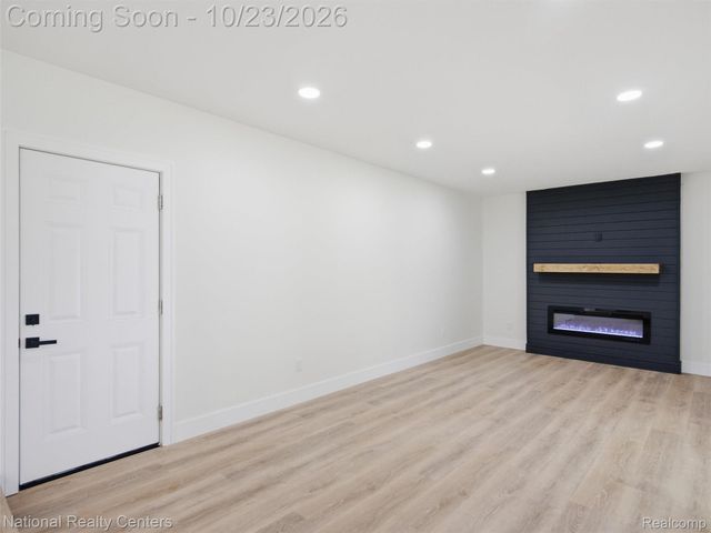 8651 Messmore Road, Shelby Charter Township, MI 48317