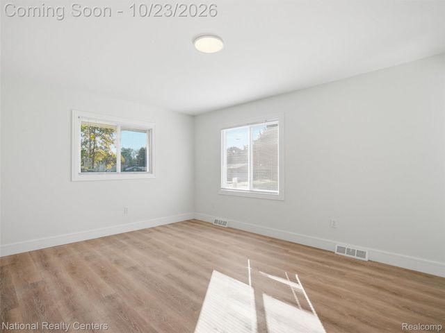 8651 Messmore Road, Shelby Charter Township, MI 48317