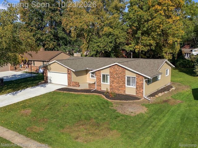 8651 Messmore Road, Shelby Charter Township, MI 48317