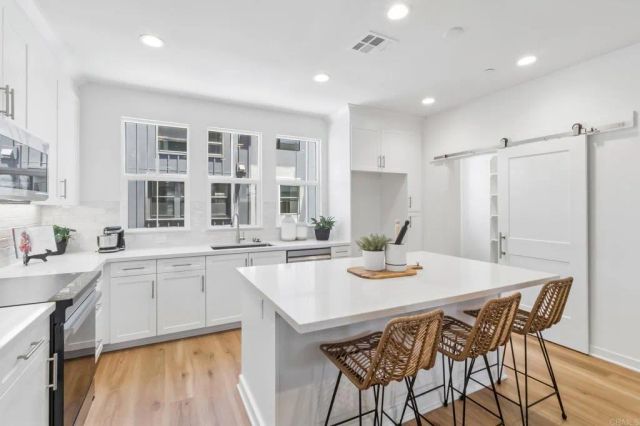2639 Allium Way, Carlsbad, CA 92008