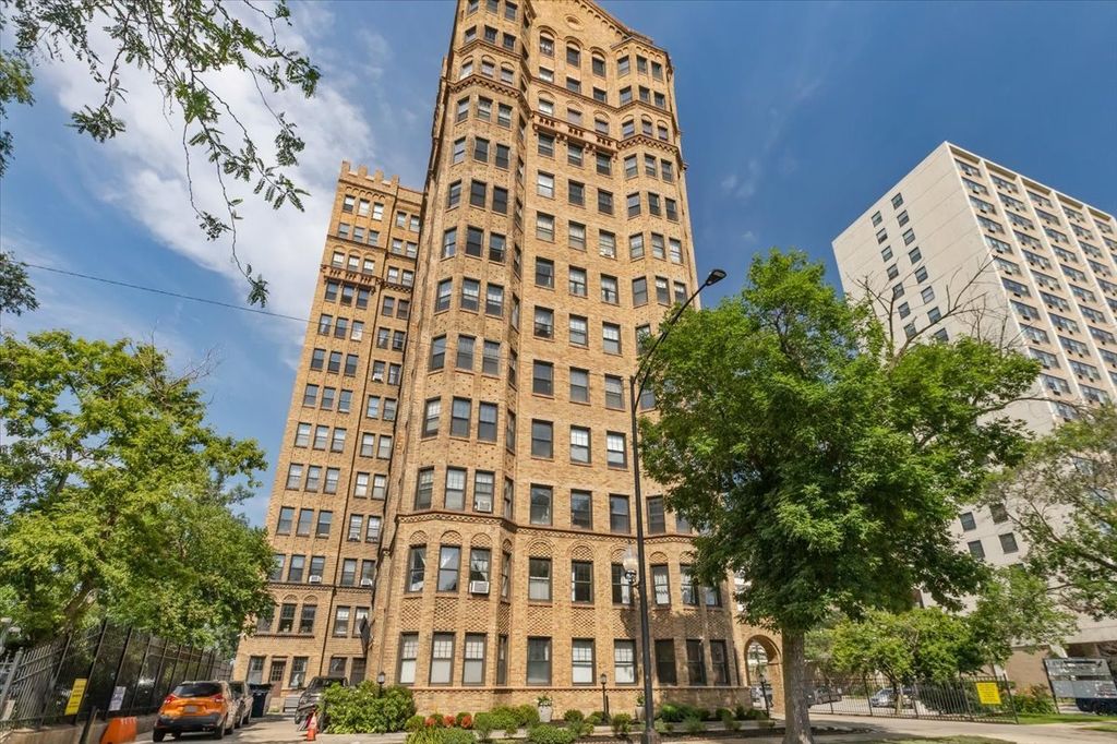 7321 S South Shore Drive 5A, Chicago, IL 60649