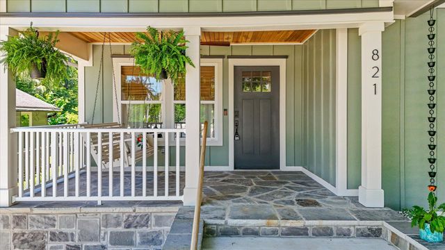 821 Spears Avenue, Chattanooga, TN 37405