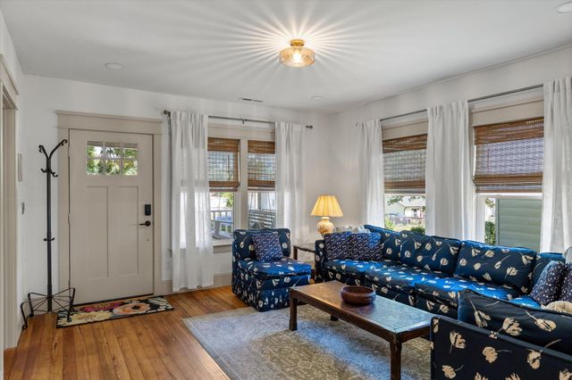 821 Spears Avenue, Chattanooga, TN 37405