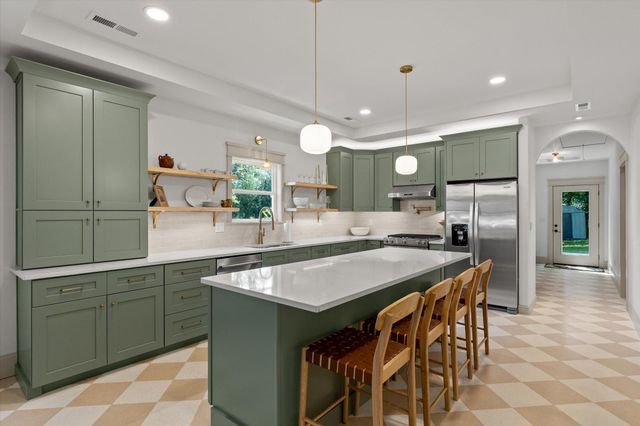 821 Spears Avenue, Chattanooga, TN 37405