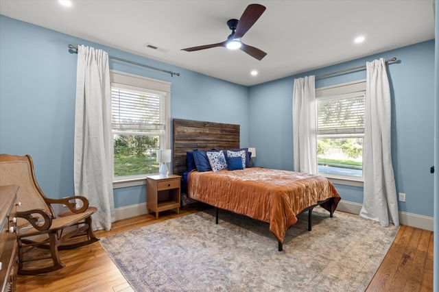 821 Spears Avenue, Chattanooga, TN 37405