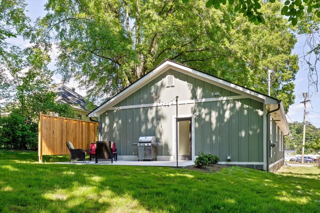 821 Spears Avenue, Chattanooga, TN 37405