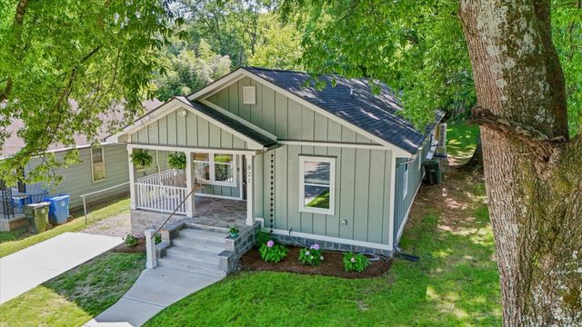 821 Spears Avenue, Chattanooga, TN 37405