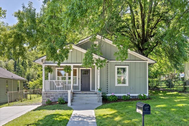 821 Spears Avenue, Chattanooga, TN 37405