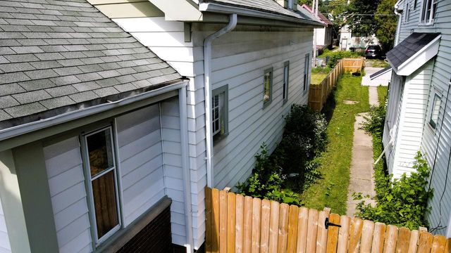 3531 N 20th STREET, Milwaukee, WI 53206