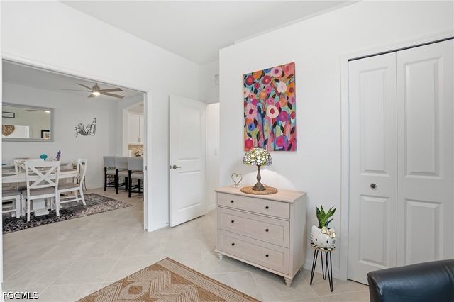 2621 Vine AVE, Naples, FL 34120