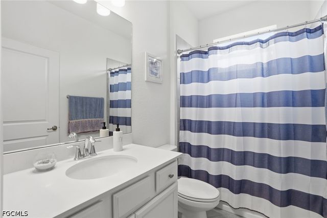 2621 Vine AVE, Naples, FL 34120