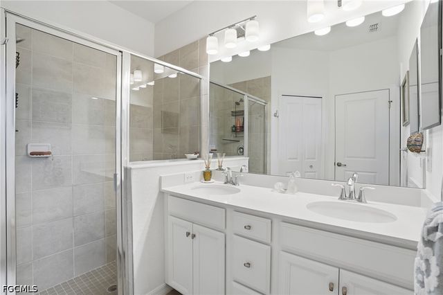 2621 Vine AVE, Naples, FL 34120