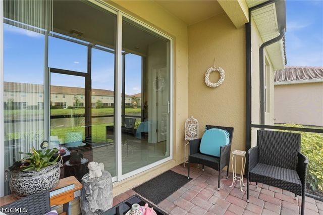 2621 Vine AVE, Naples, FL 34120