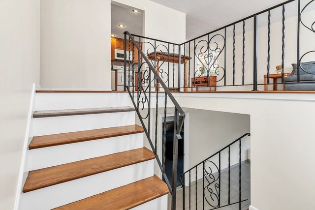 167 Charles Drive, Tewksbury, MA 01876