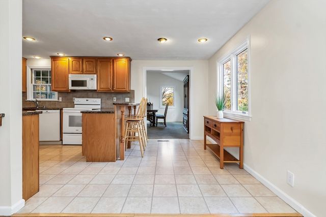 167 Charles Drive, Tewksbury, MA 01876