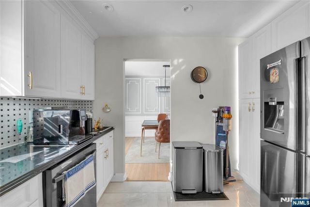 170 Tenafly Road, Englewood, NJ 07631