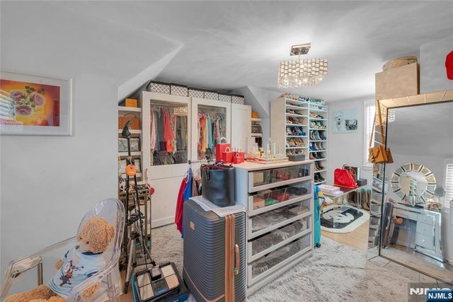 170 Tenafly Road, Englewood, NJ 07631