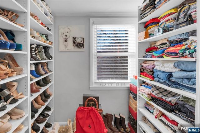 170 Tenafly Road, Englewood, NJ 07631