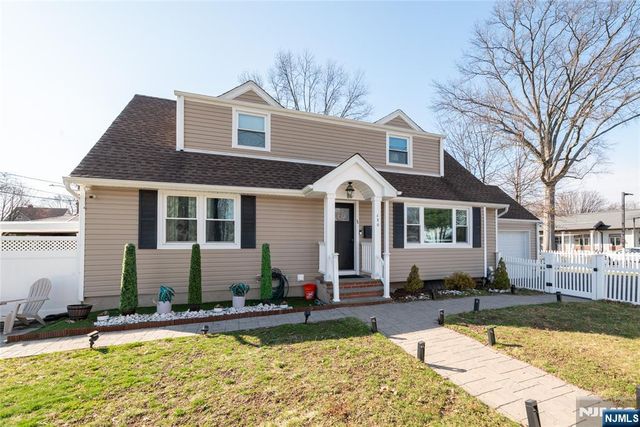 170 Tenafly Road, Englewood, NJ 07631