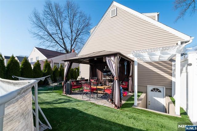 170 Tenafly Road, Englewood, NJ 07631