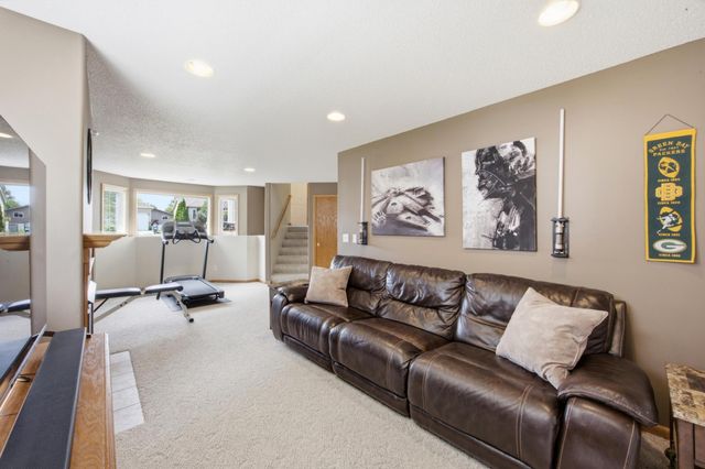1206 18th Street N, Moorhead, MN 56560