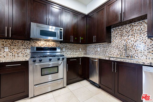 5057 Maplewood Avenue PH4, Los Angeles, CA 90004