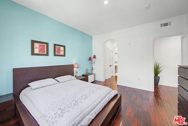 5057 Maplewood Avenue PH4, Los Angeles, CA 90004