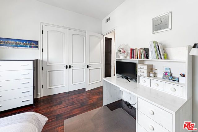 5057 Maplewood Avenue PH4, Los Angeles, CA 90004