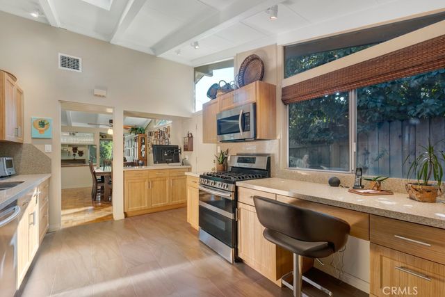 6500 Jumilla, Woodland Hills, CA 91367