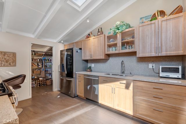 6500 Jumilla, Woodland Hills, CA 91367