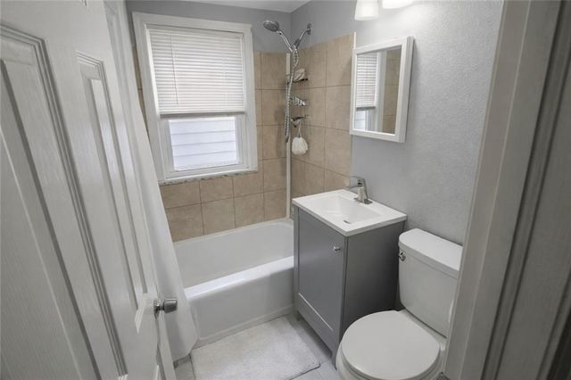 6642 Indiana Street, Kansas City, MO 64132