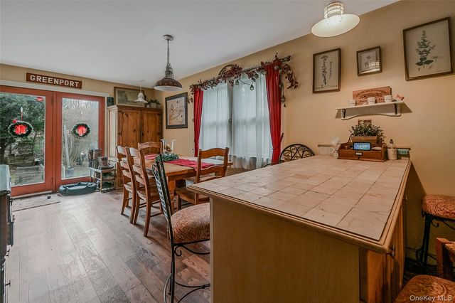 35 Washington Avenue, Greenport, NY 11944