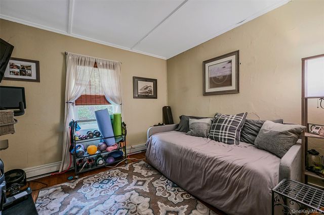 35 Washington Avenue, Greenport, NY 11944