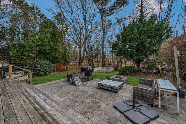 35 Washington Avenue, Greenport, NY 11944