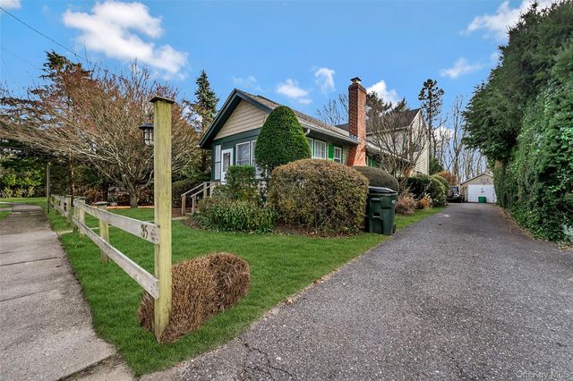 35 Washington Avenue, Greenport, NY 11944