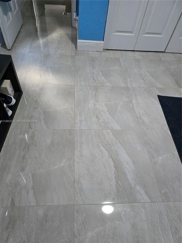 2520 NW 4th St, Boynton Beach, FL 33426